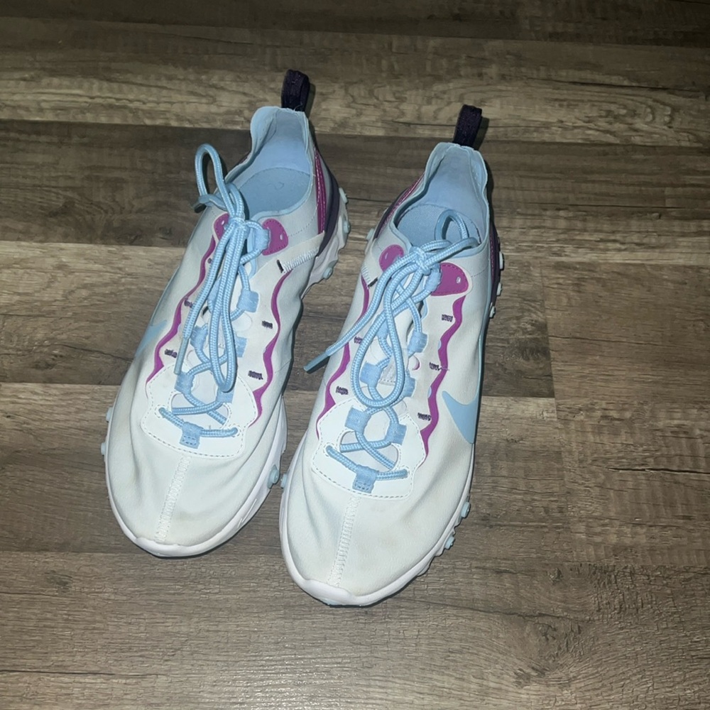 NIKE REACTS blue and purple design